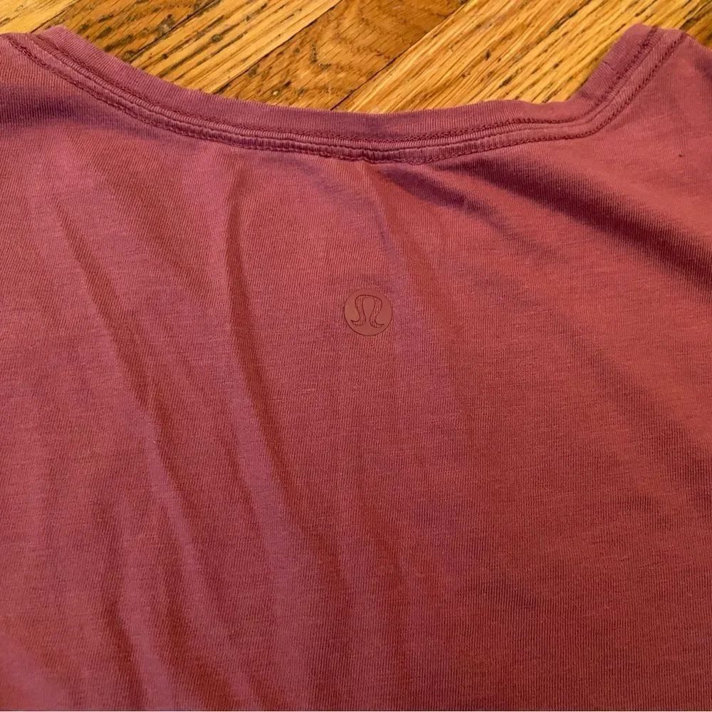 LuLuLemon plum/mauve sleeveless muscle tank top